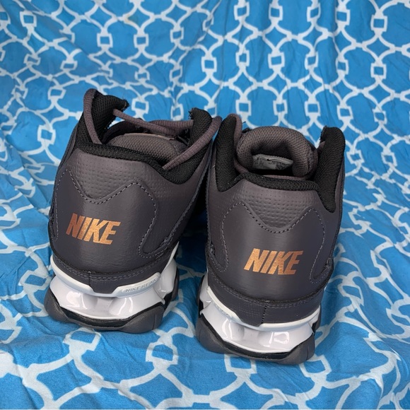 Nike Women’s size 9.5 reax 8 TR mesh Thunder grey copper air max running shoes - Picture 3 of 7